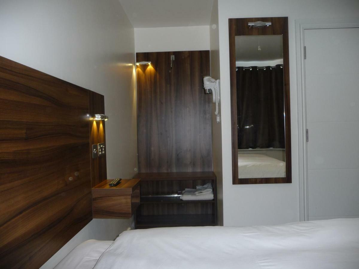 Heathrow-Windsor Guest House Slough Zewnętrze zdjęcie